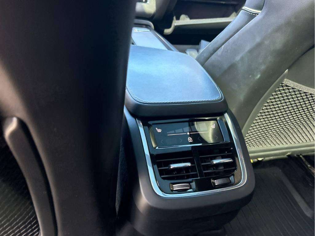 2018 Volvo XC90 R-Design!! BOWERS & WILKINS STEREO!! 6-PASSENGER! thumb 31