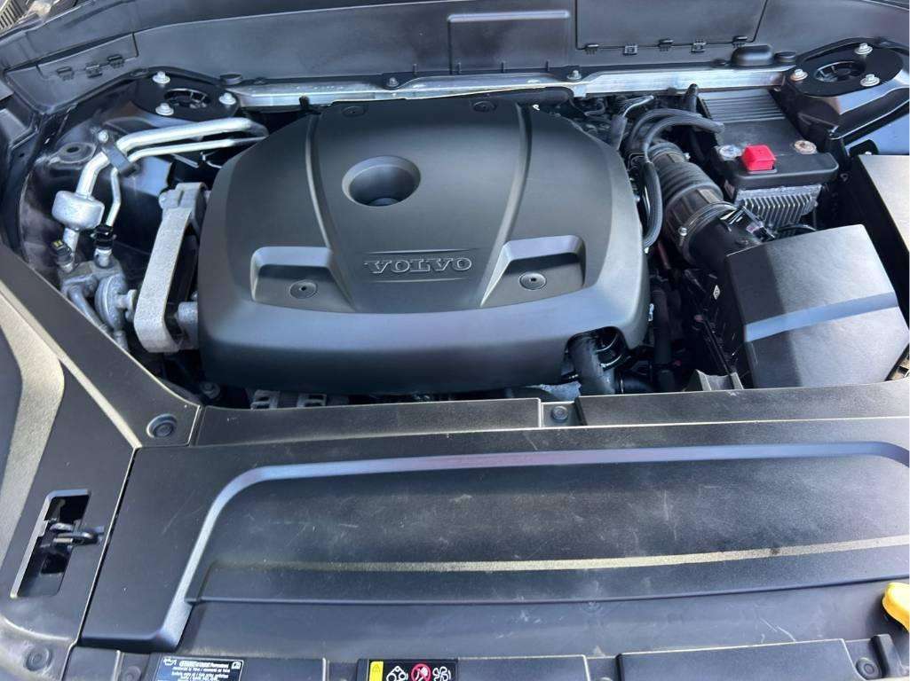 2018 Volvo XC90 R-Design!! BOWERS & WILKINS STEREO!! 6-PASSENGER! thumb 12