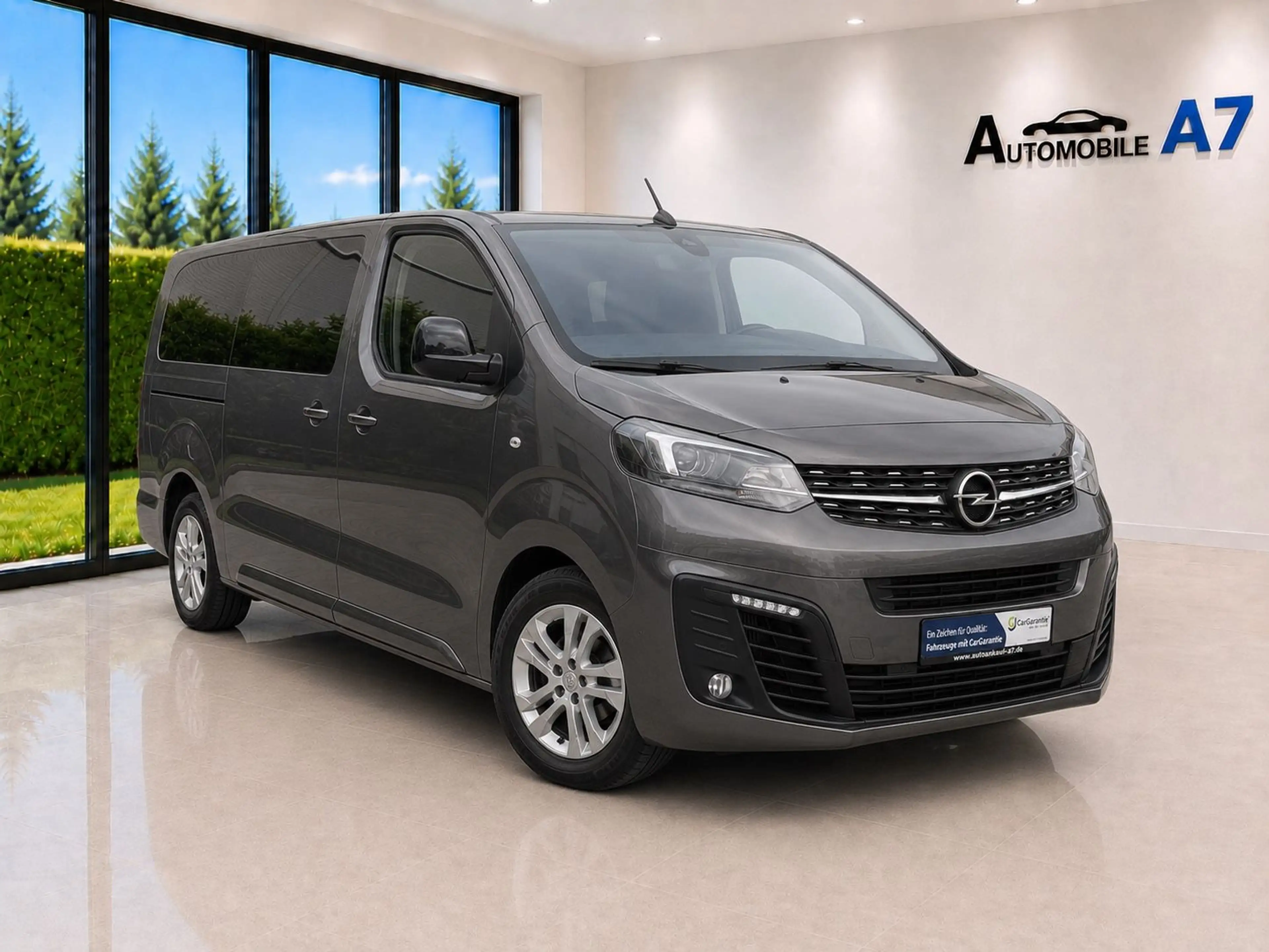 Opel Zafira Life Innovation M *LEDER/PANO/AHK/STHZ*