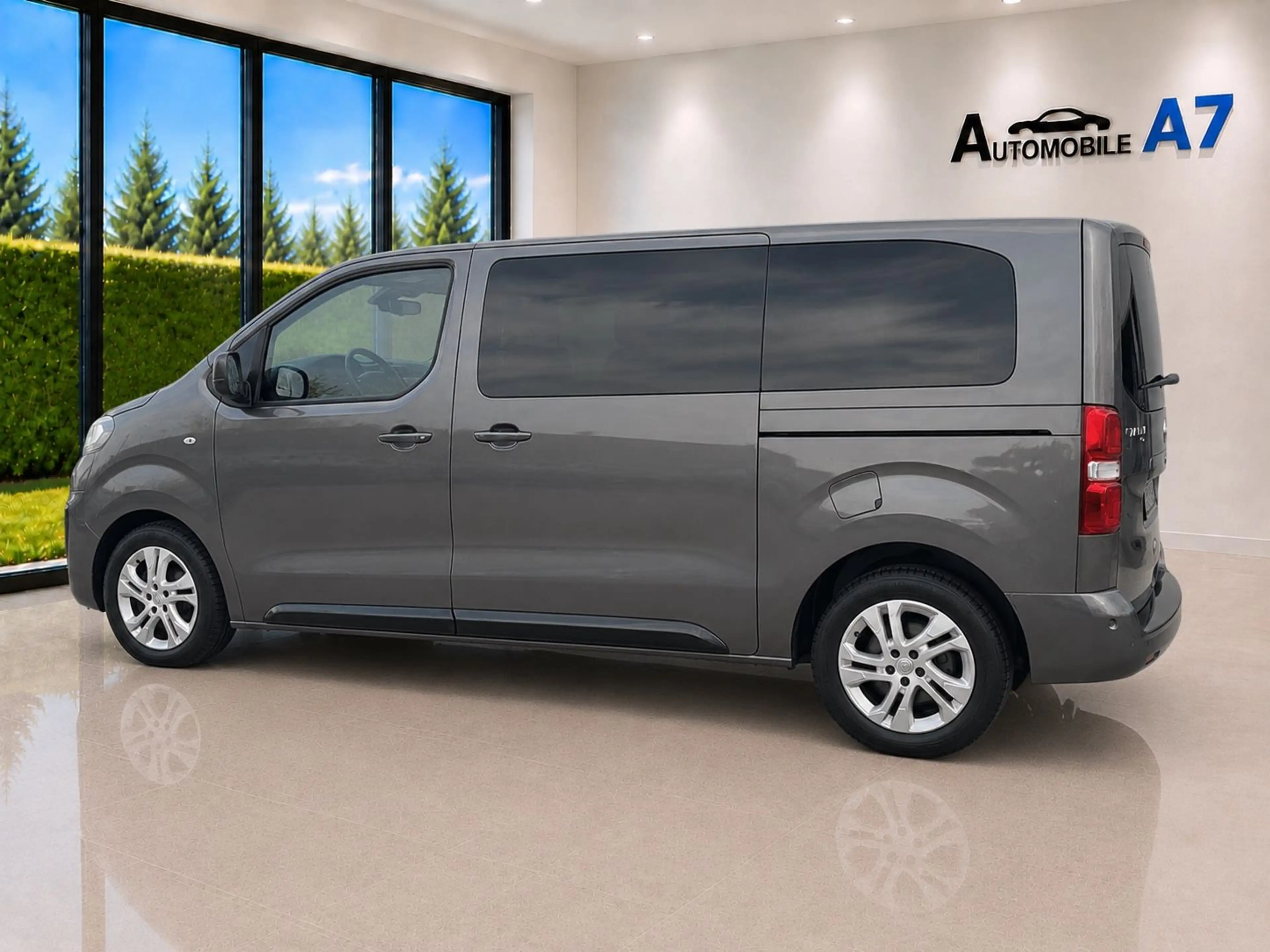 Opel Zafira Life Innovation M *LEDER/PANO/AHK/STHZ* — photo 5