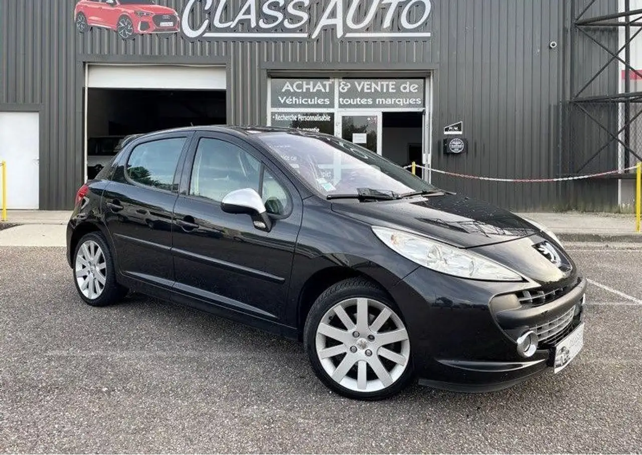 Peugeot 207 FÃ©line 1.6 THP 150 cv BVM-5 TBE