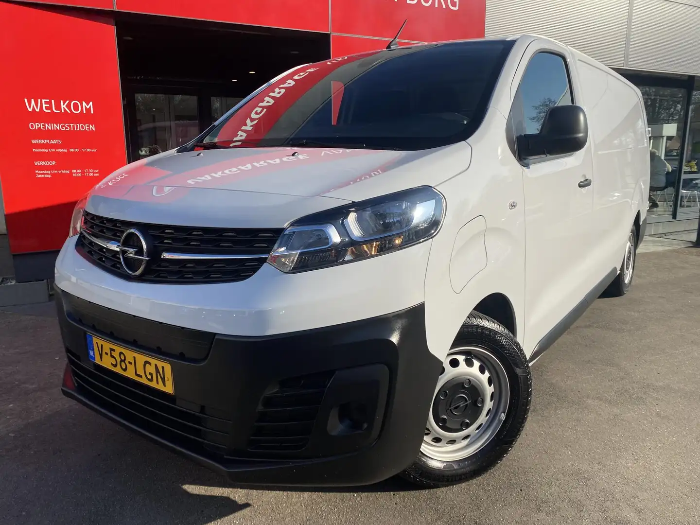 Opel Vivaro-e Electric L3H1 50 kWh Camera Apple CarPlay Android - 2