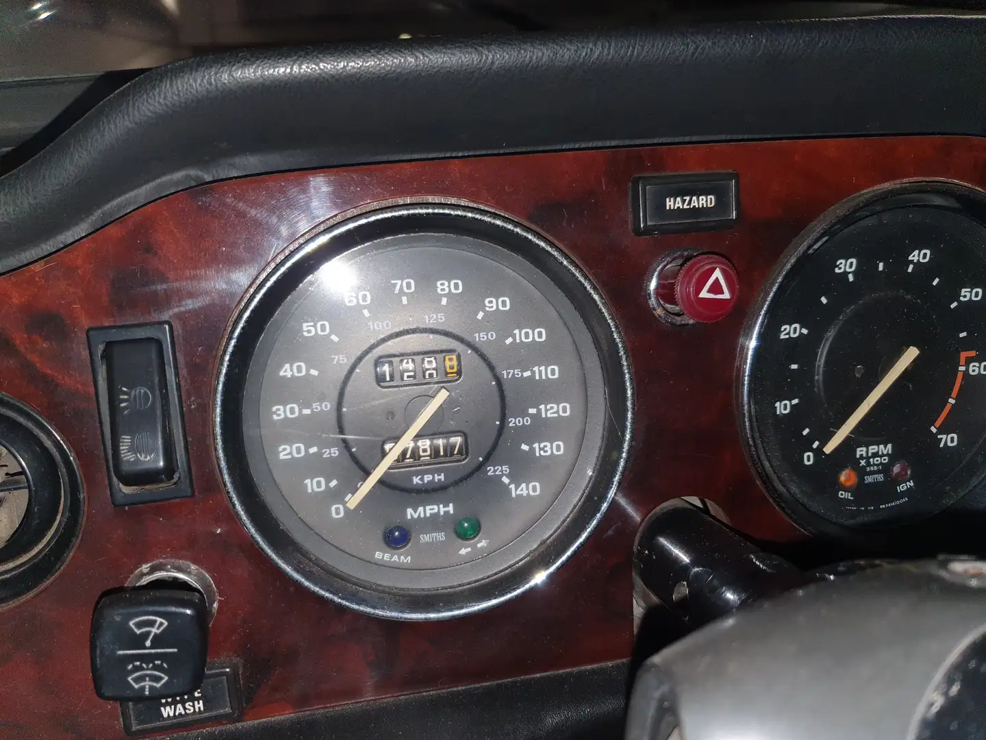 Triumph TR6 Negro - 2