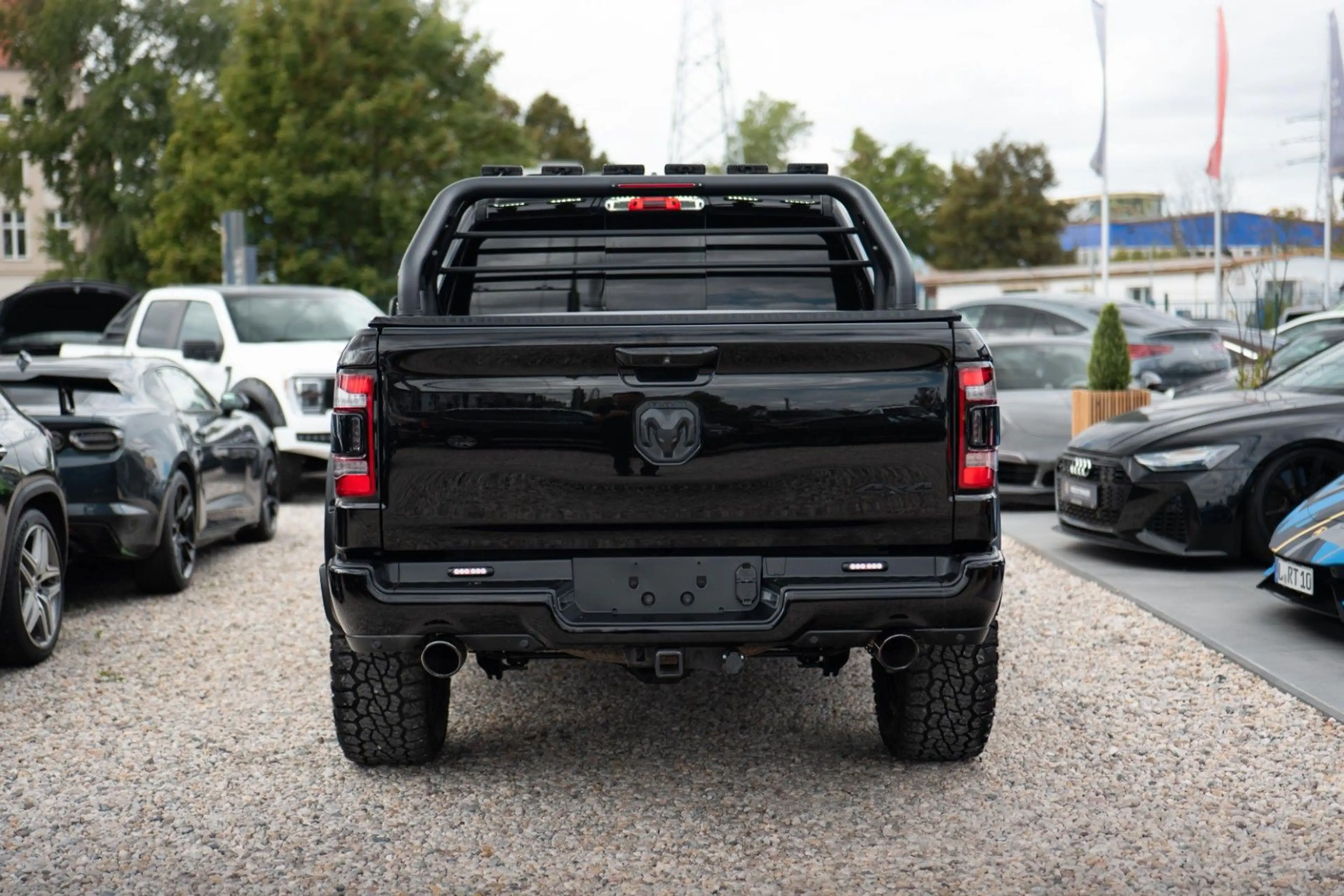 Dodge RAM 5.7 V8 HEMI 4x4 LARAMIE Limited Offroad 19% — photo 7
