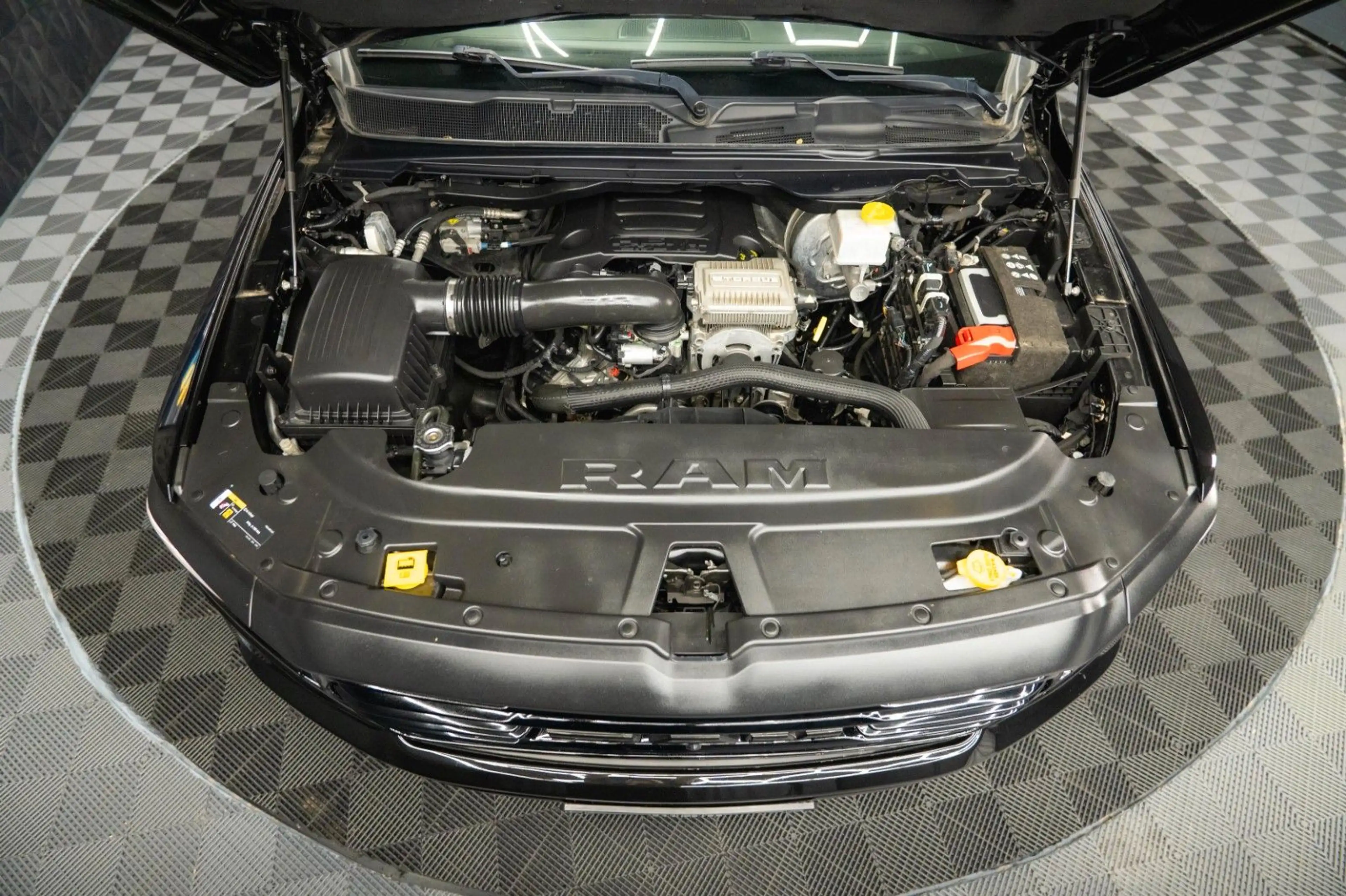 Dodge RAM 5.7 V8 HEMI 4x4 LARAMIE Limited Offroad 19% — photo 13