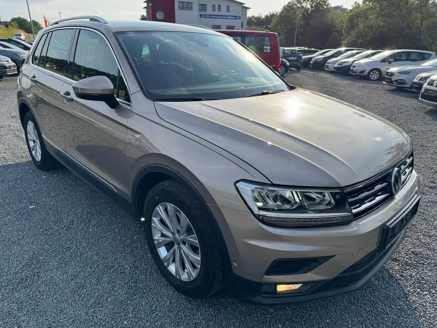 Volkswagen Tiguan 1.4 TSI *COMFORTLINE*DSG*PARKLENK*PDC+KAM Beige - 1
