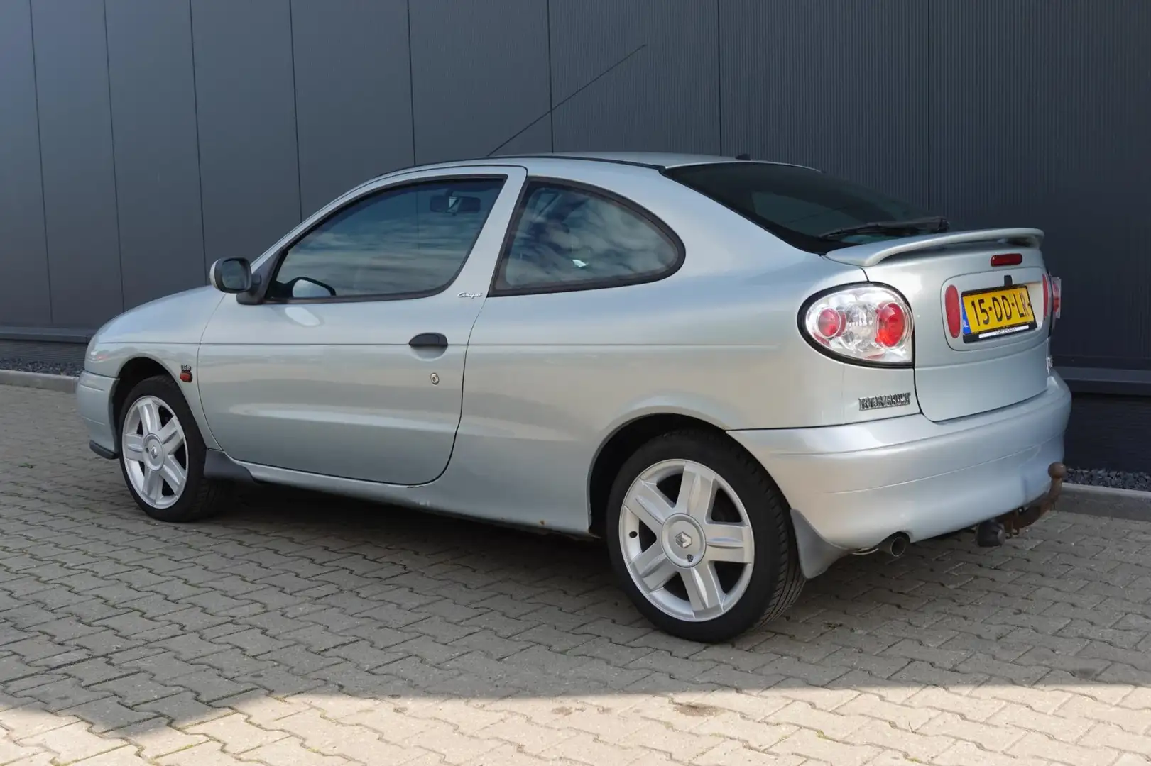 Renault Megane Coupé 1.6e Grijs - 2