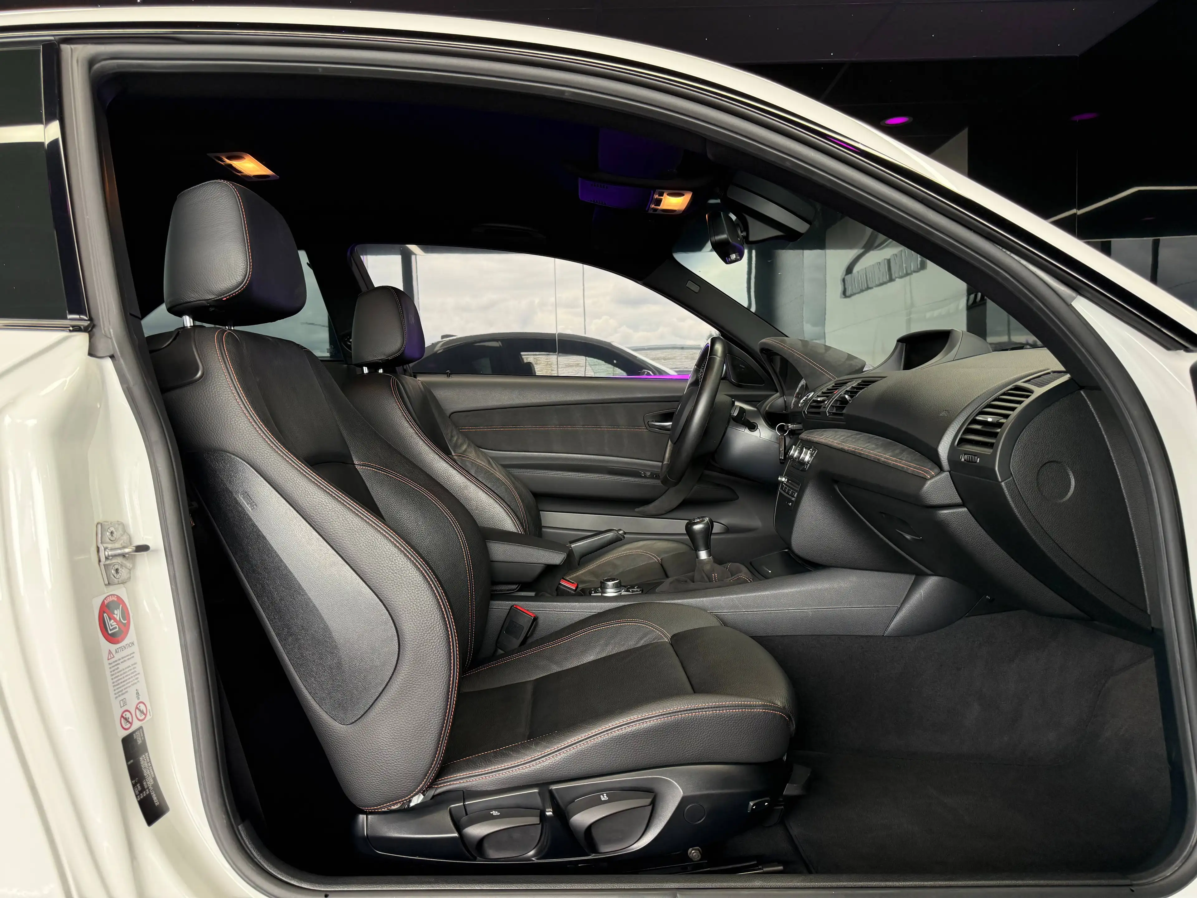 BMW 1er M Coupé 3.0i — photo 11