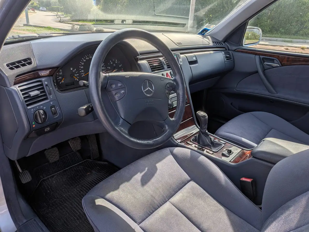 Mercedes-Benz E 220 Classe E - W210 Berlina td cdi Elegance, foto 2