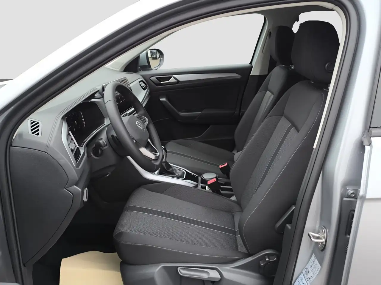 Volkswagen T-Roc 1.5 TSI DSG Life 4-J-G AHK RFK 13