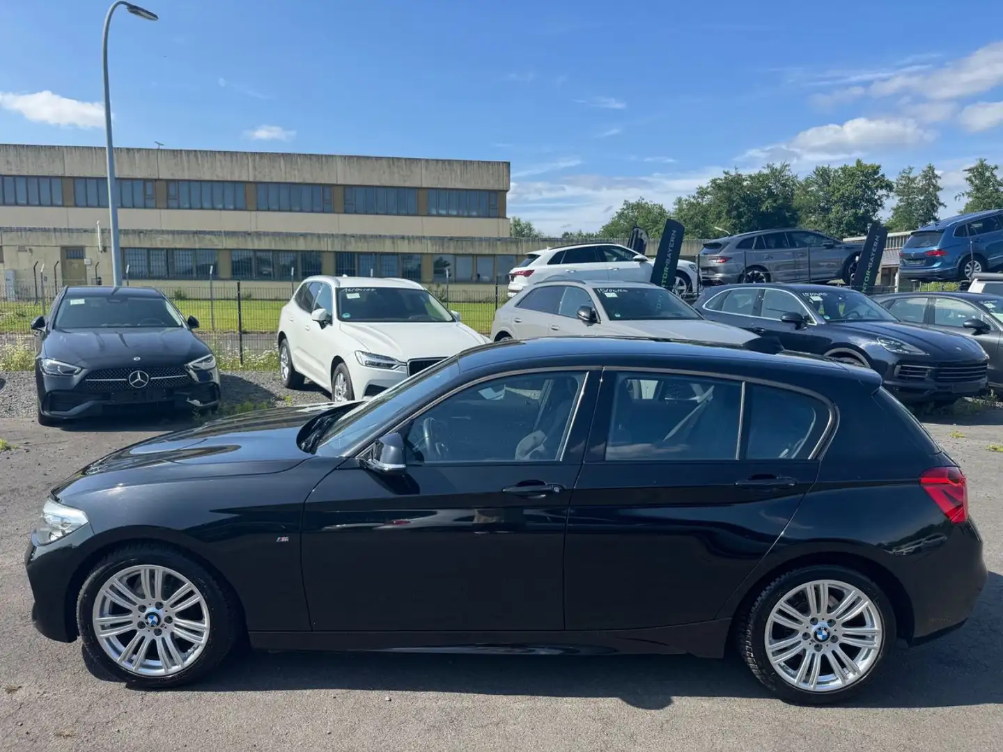BMW 118 i M Sport Paket 5Türer Automatik 2.Hand SH Negro - 1
