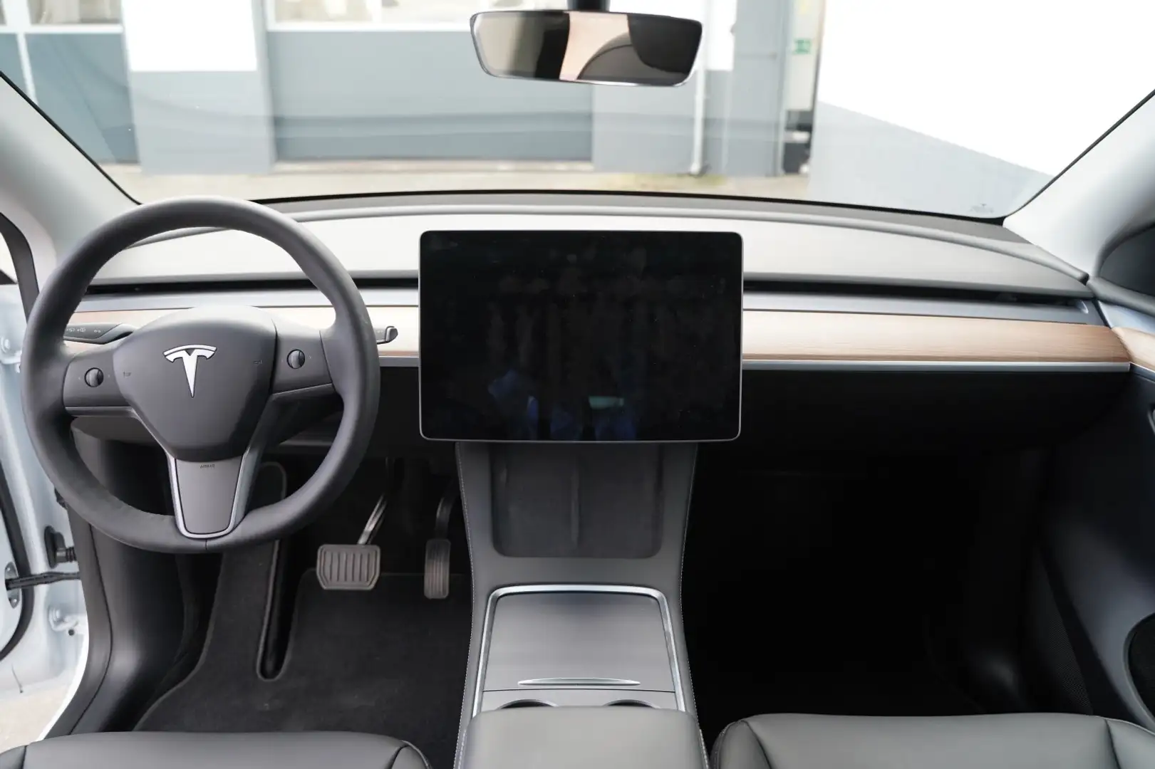 Tesla Model Y Standard Range RWD *Matrix-LED* Білий - 2