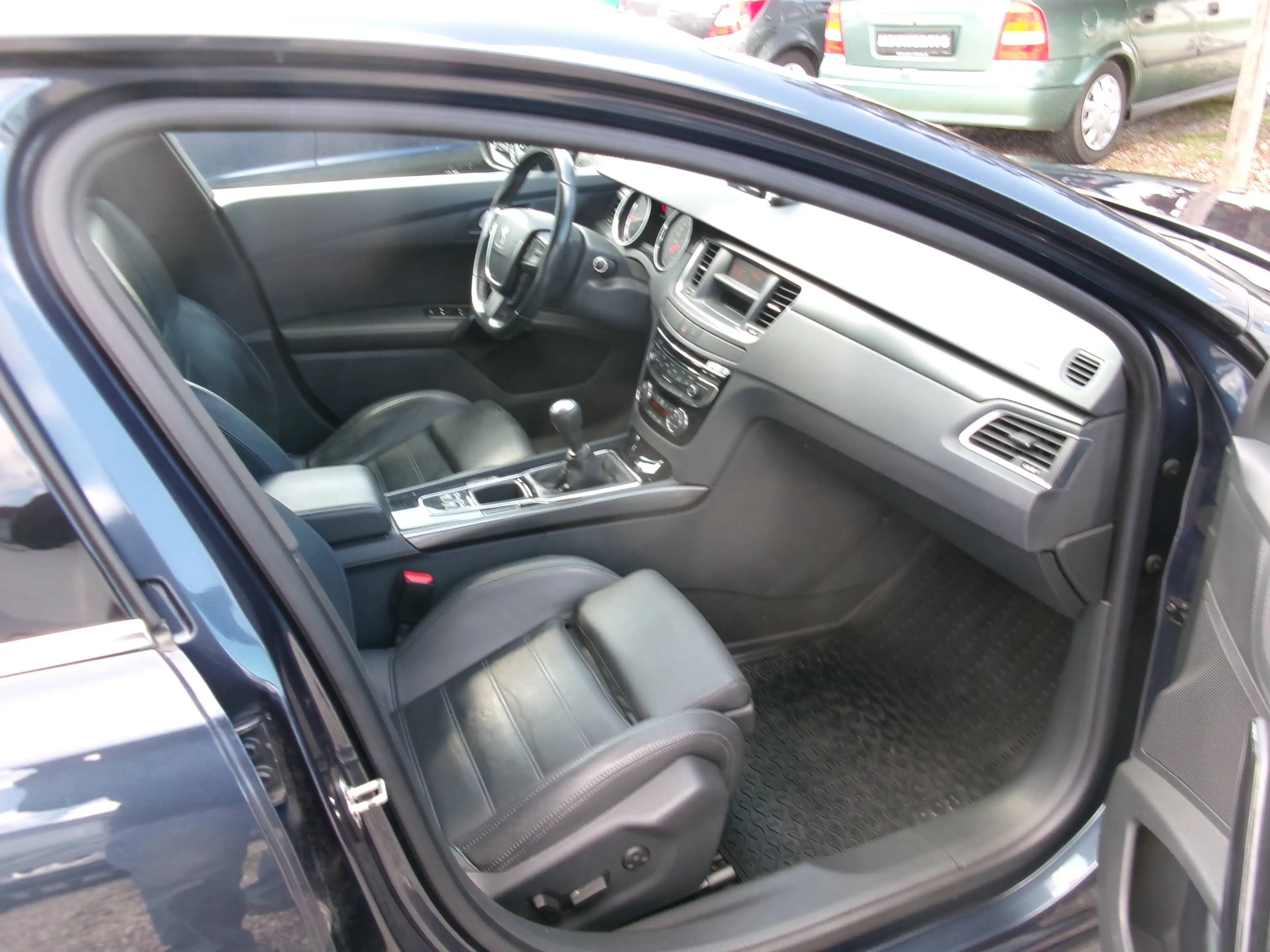 Peugeot 508 508 2,0 HDI Allure — photo 9