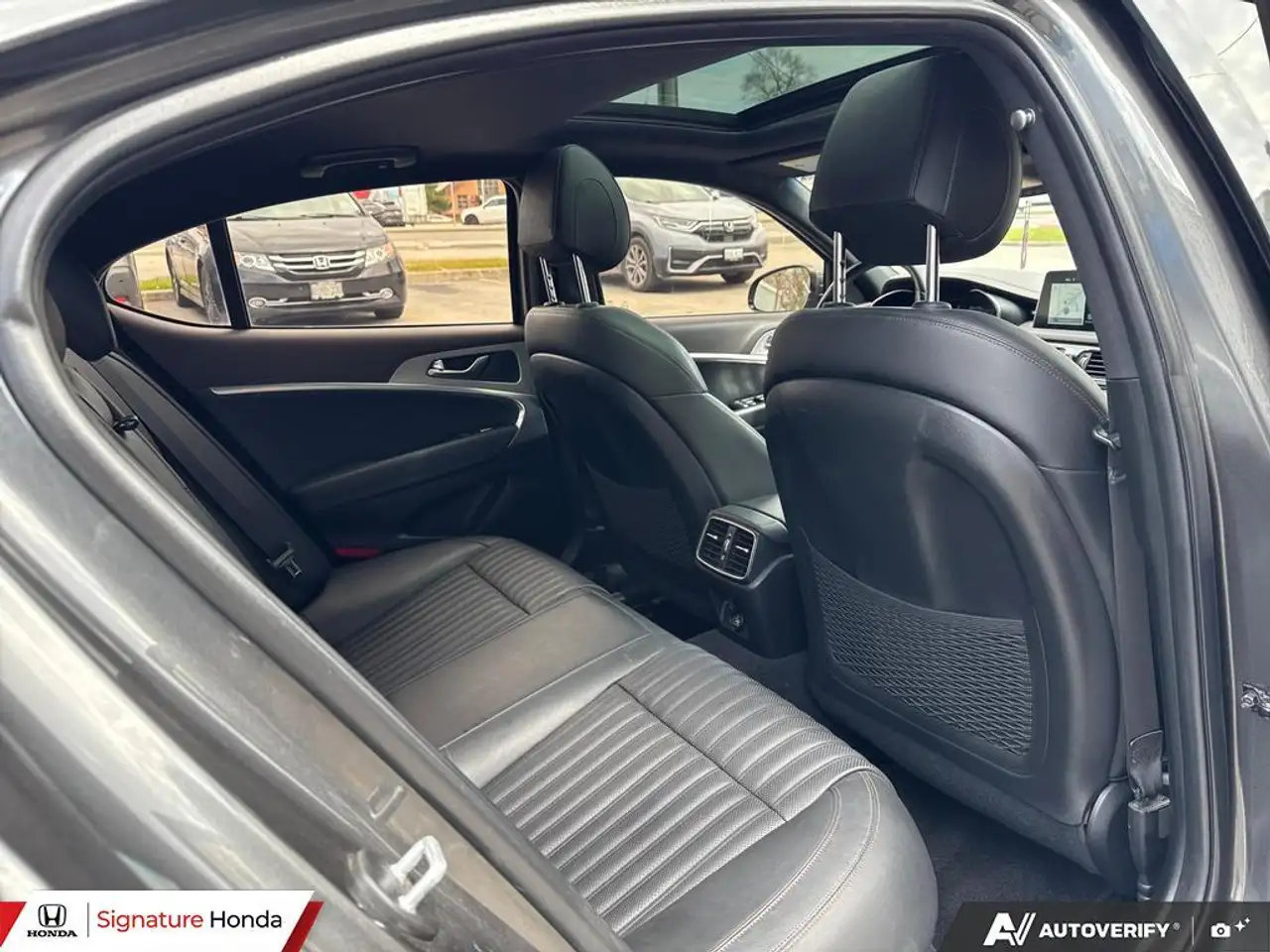 Genesis G70 снимка Genesis G70