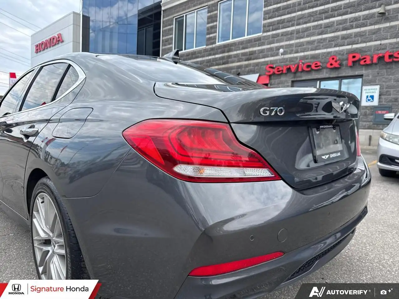 Genesis G70 снимка Genesis G70