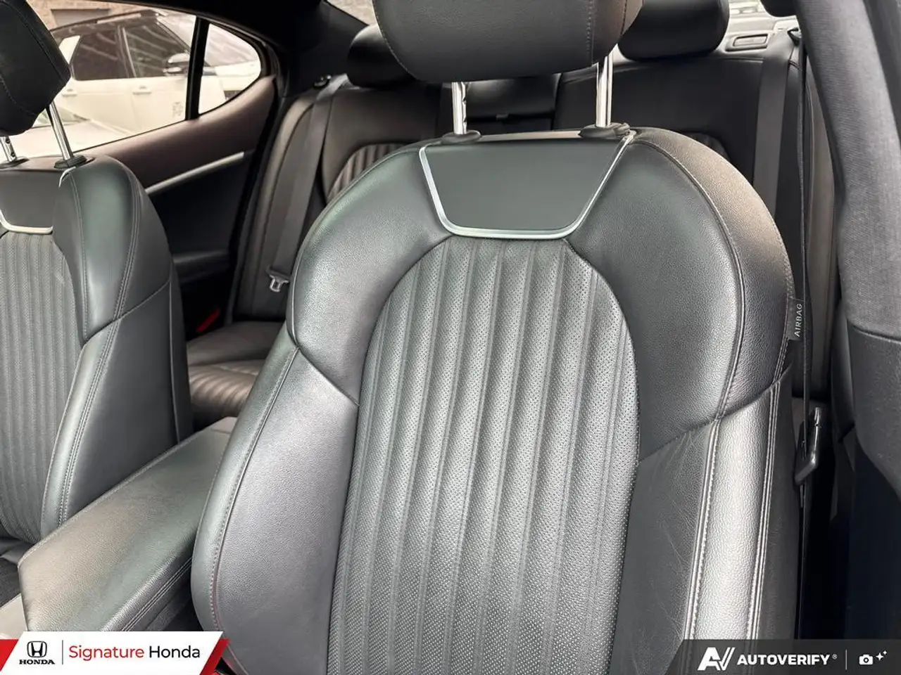 Genesis G70 снимка Genesis G70