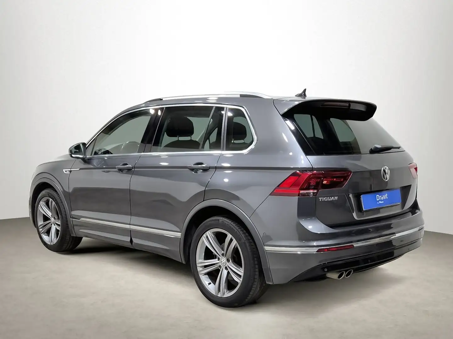 Volkswagen Tiguan 1.5 TSI Sport DSG 110kW Grijs - 2