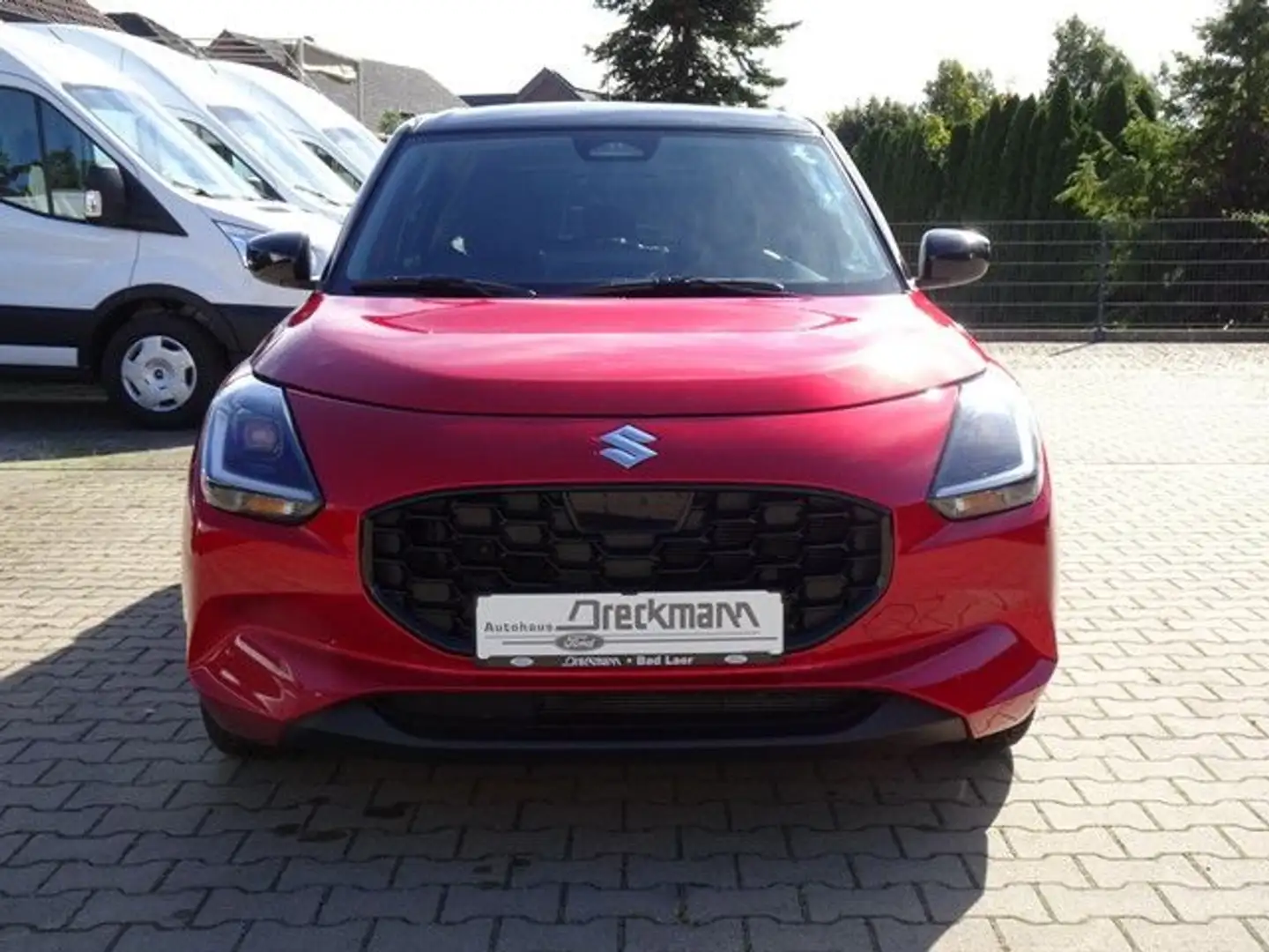 Suzuki Swift 1.2 Dualjet Hybrid 61 kW Club Rot - 2