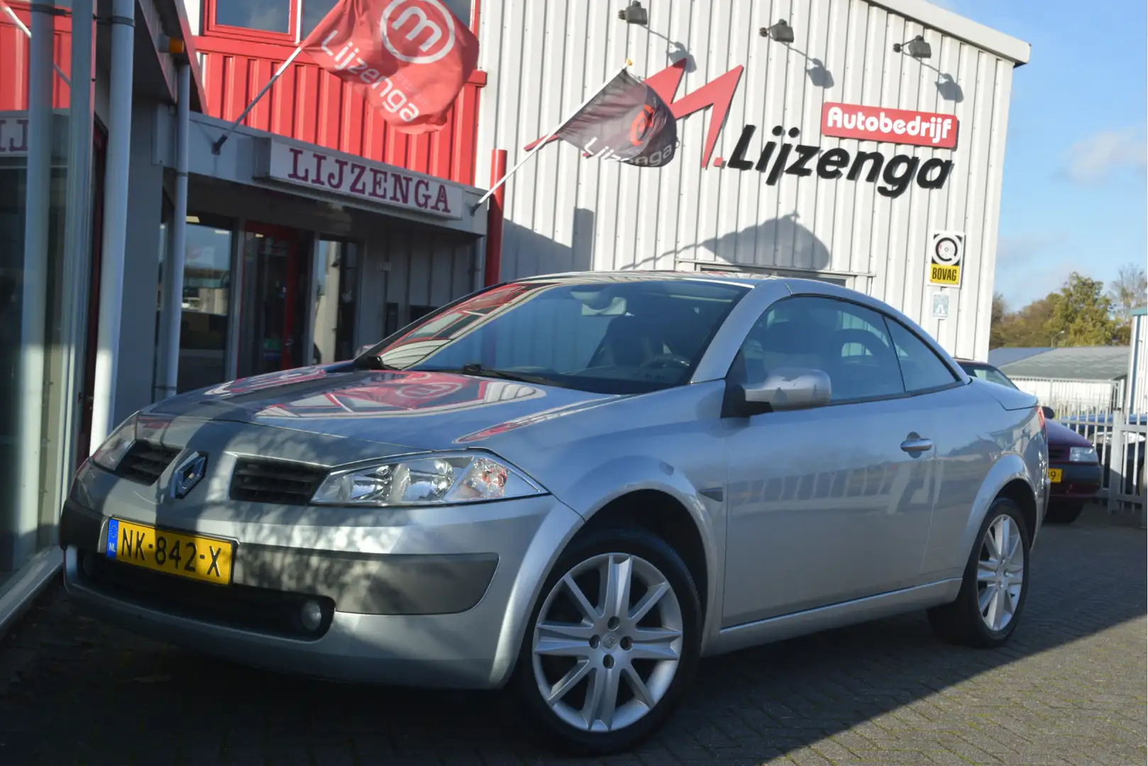 Renault Megane Coupé-Cabriolet 1.6-16V Dynamique Comfort Airco | Gris - 2