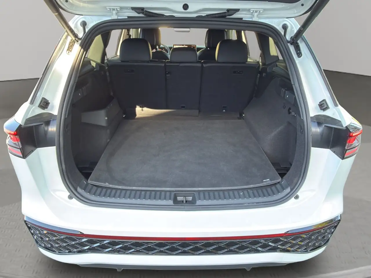 Volkswagen Tayron R-Line 2,0 l TDI SCR 4MOTION 142 kW (193 16