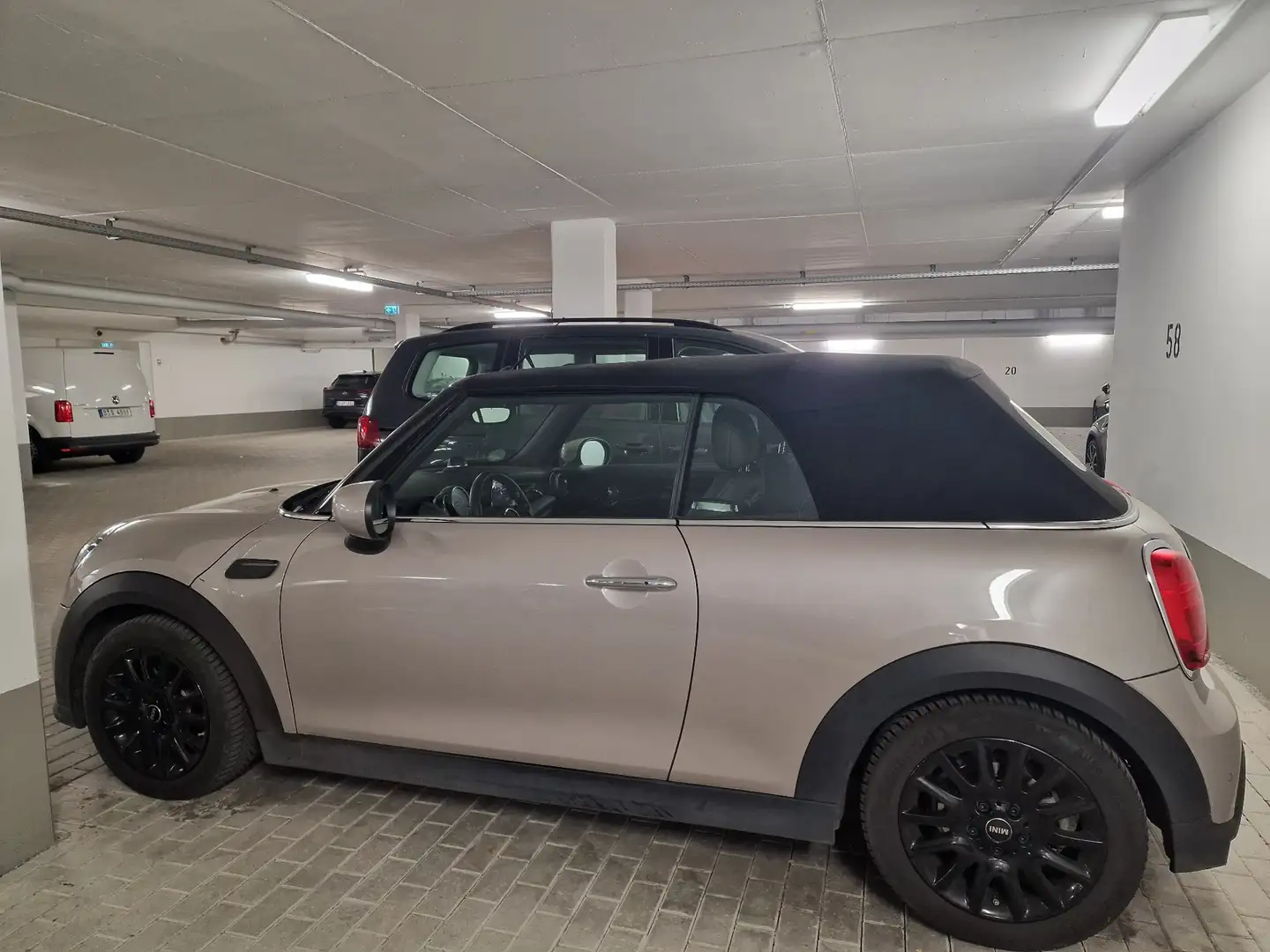MINI Cooper Cabrio Aut. Classic Trim - 1