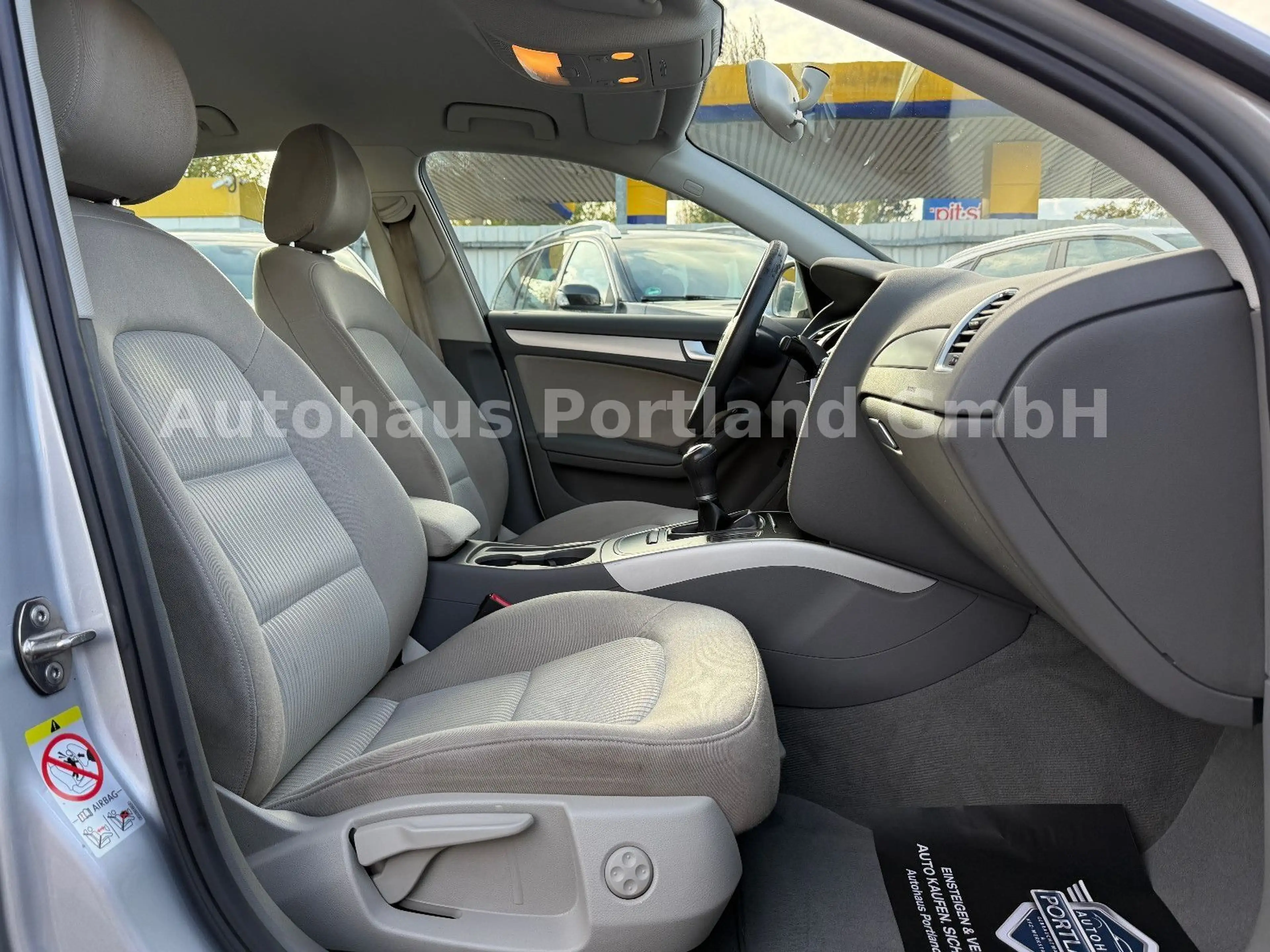 Audi A4 Lim. Attraction/PDC/17 Zoll/Isofix — photo 14