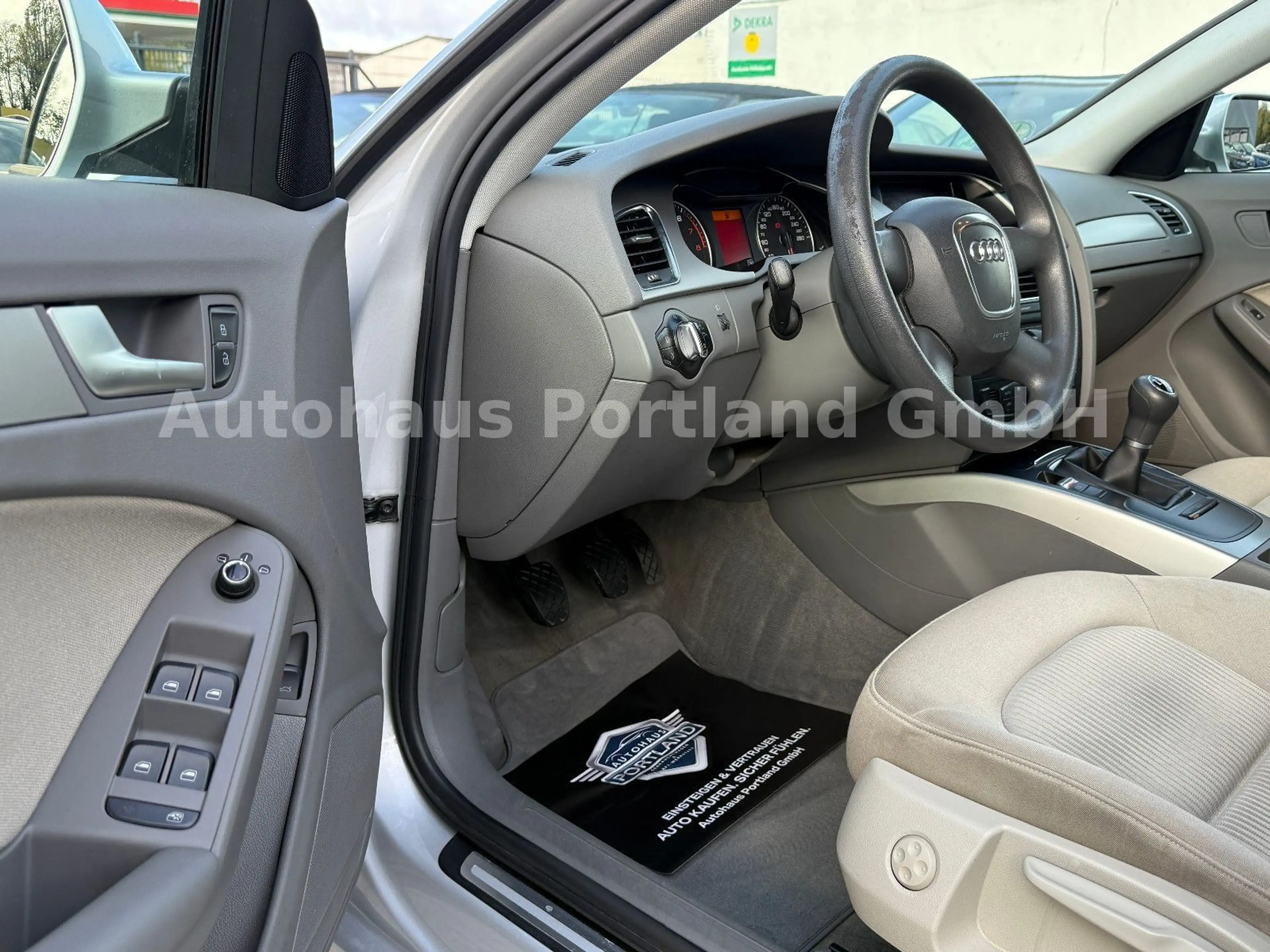 Audi A4 Lim. Attraction/PDC/17 Zoll/Isofix — photo 9
