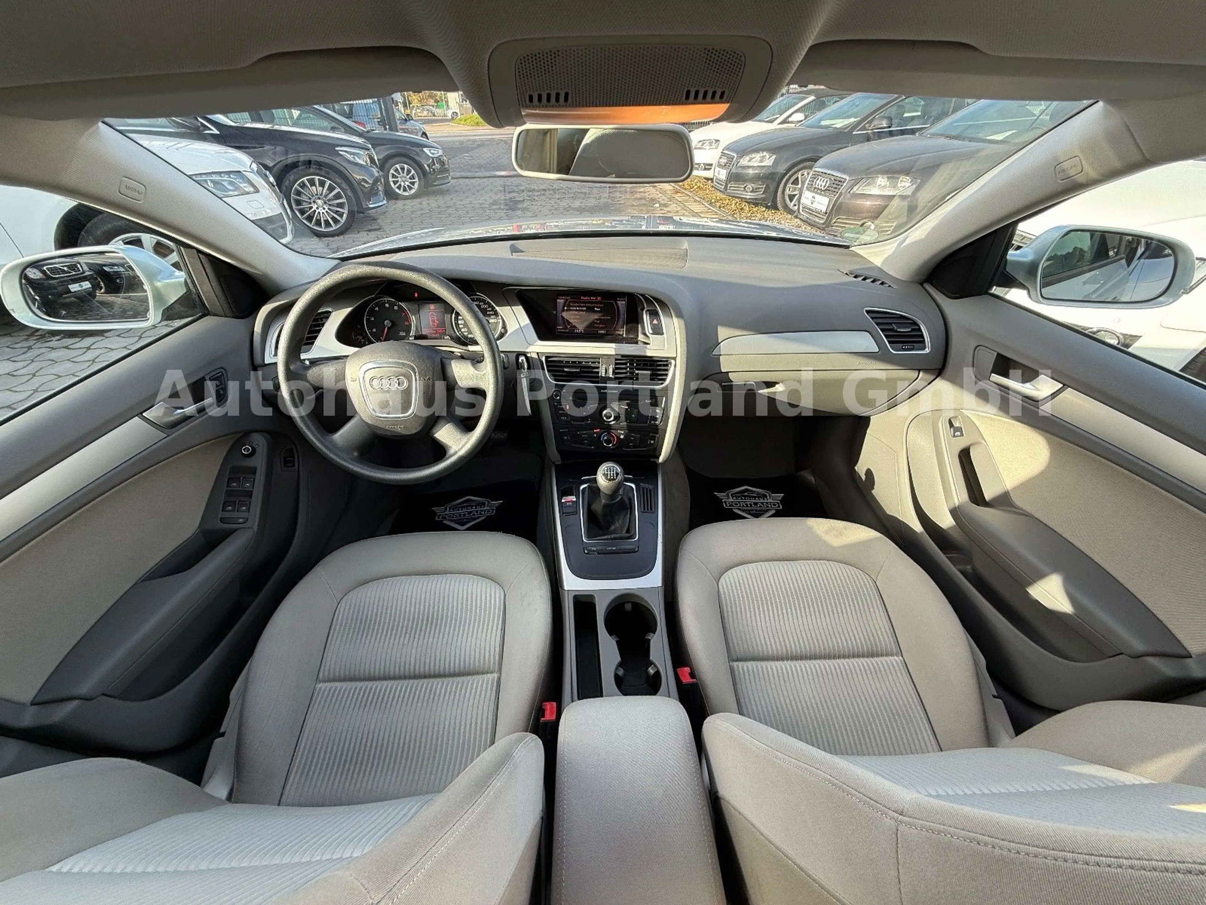 Audi A4 Lim. Attraction/PDC/17 Zoll/Isofix — photo 13