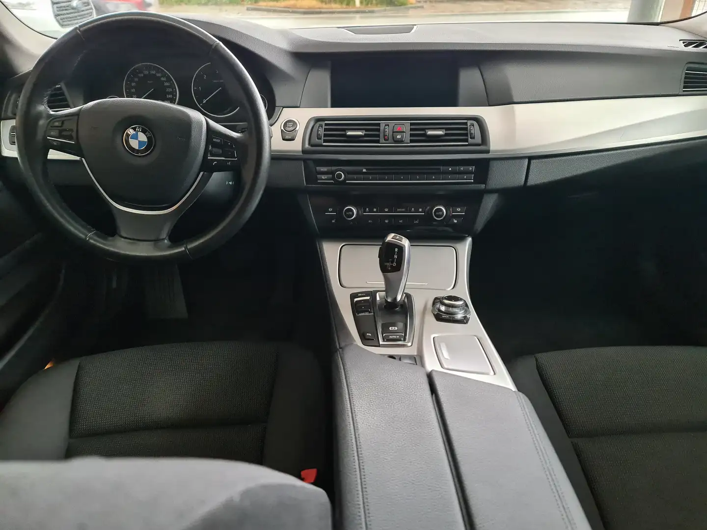 BMW 520 520d Sport-Aut. BluePerformance Zilver - 2