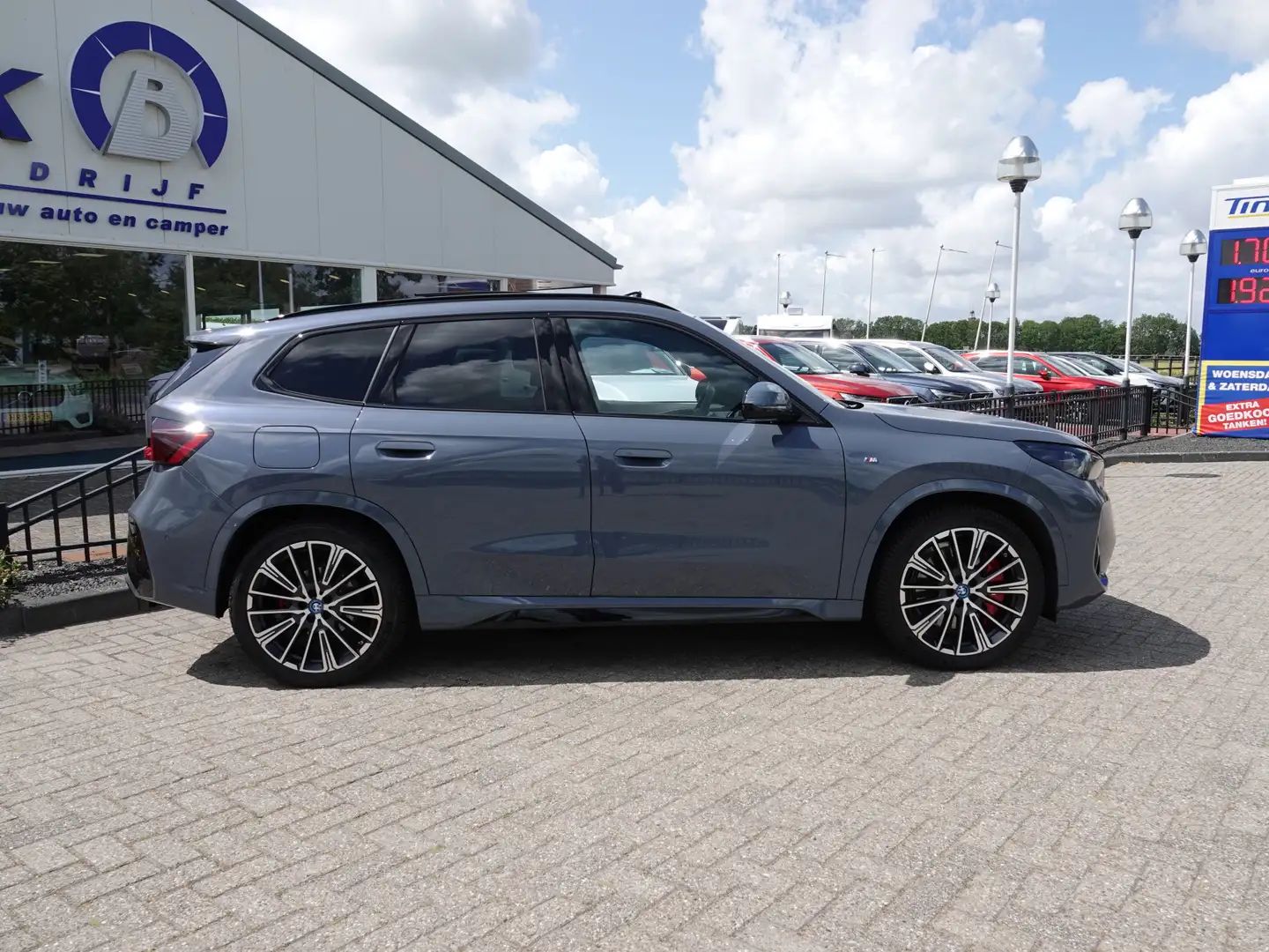 BMW X1 xDrive25e M-SPORT PANO | VOL LEER | 20" LMV | HARM Grijs - 2