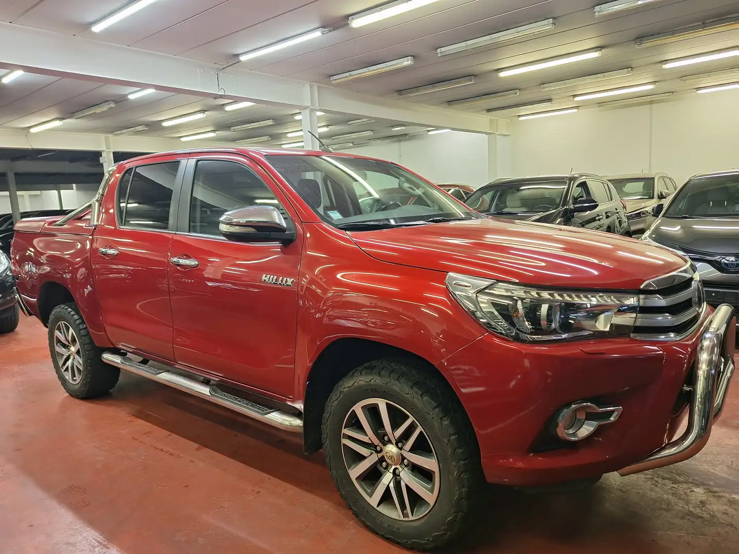Toyota Hilux 2.4 D-4D 4WD - Voiture Belge - 28.900 HTVA Rouge - 2