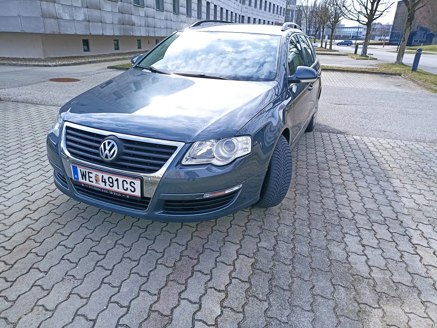 Volkswagen Passat Variant Passat Var. CL BlueMotion Technology 2,0 TDI Grau - 1