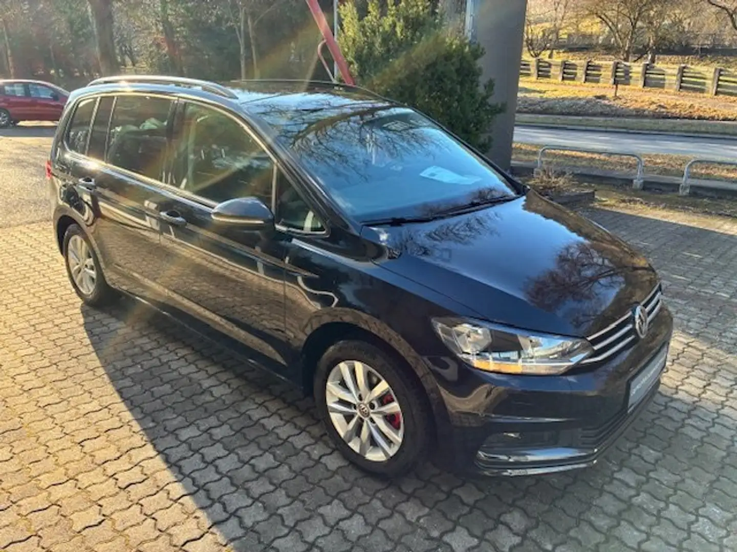 Volkswagen Touran Comfortline 2,0 SCR TDI *AHV*NAVI*SZH*ALU* Schwarz - 1