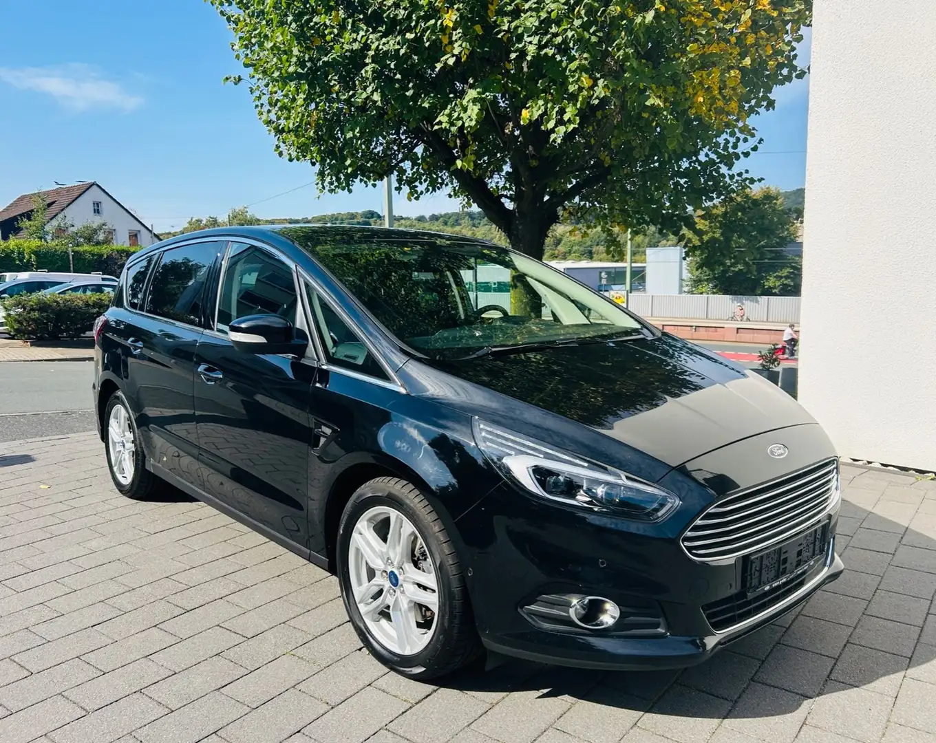 Ford S-Max S-MAX Titanium 7-Sitzer Schwarz - 1