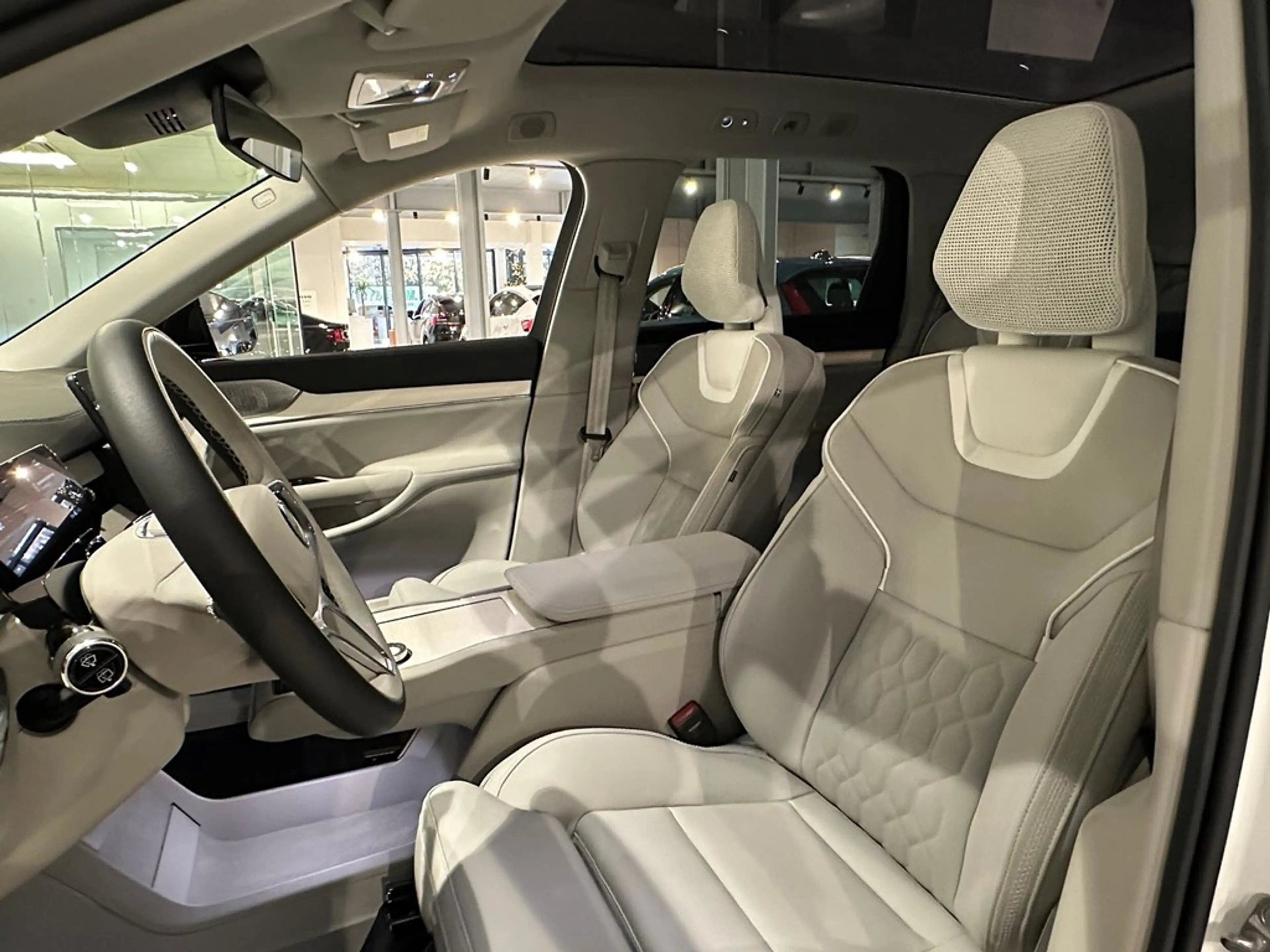 Volvo EX90 * SOLD * Ultra Twin Motor Performance + 6 PLAATSEN — photo 5