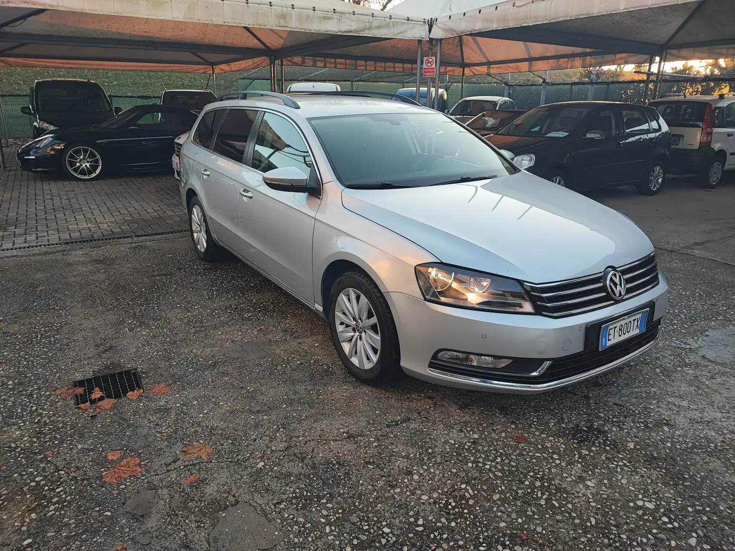 Volkswagen Passat 1.6 Tdi Neopatentati COME NUOVA Plateado - 2