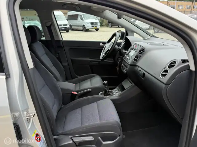 Volkswagen Golf Plus view 14