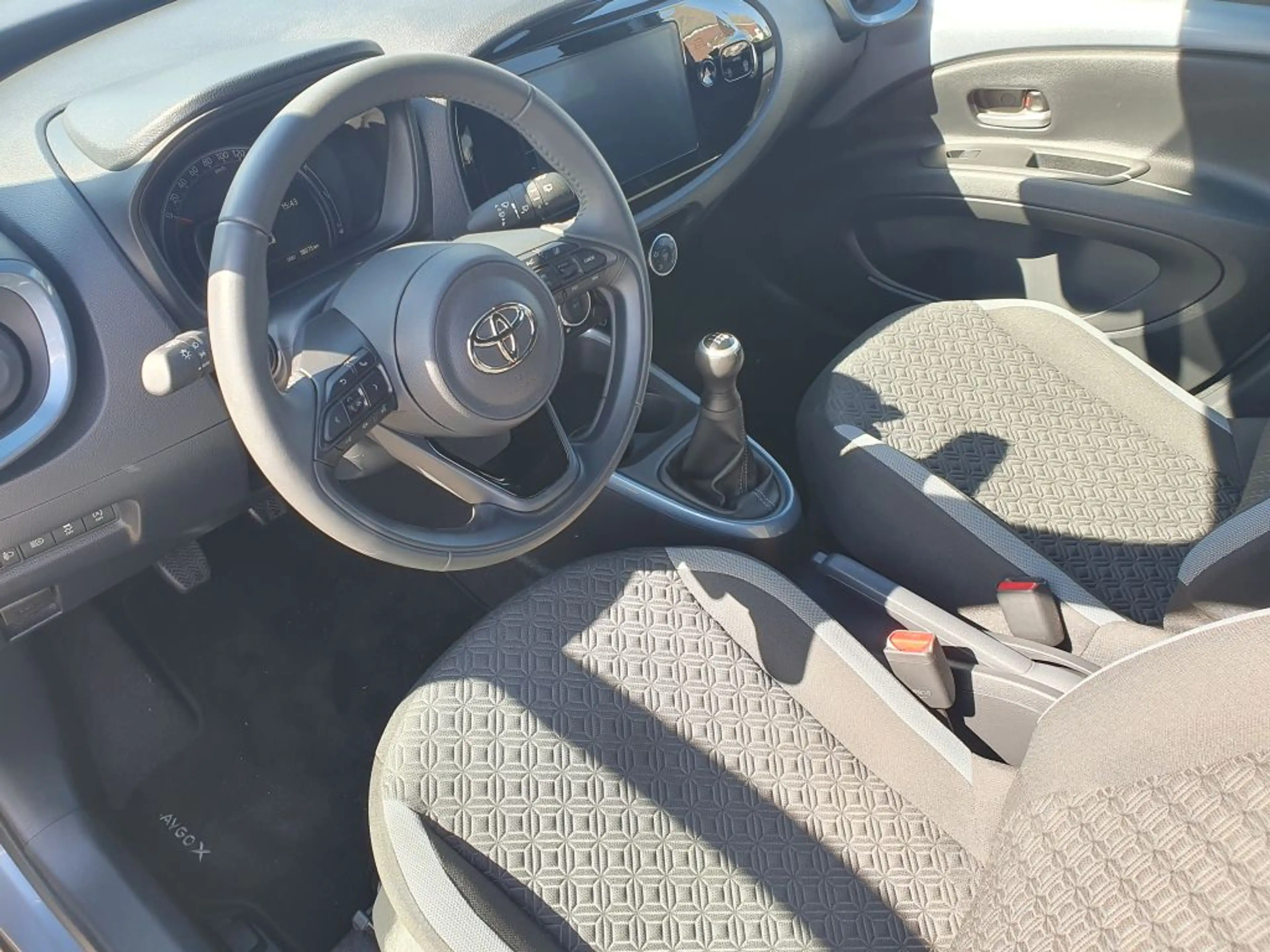Toyota Aygo X Teamplayer — photo 11