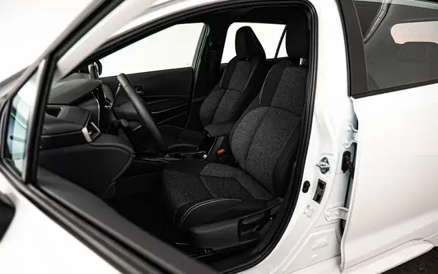 Toyota Corolla view 9