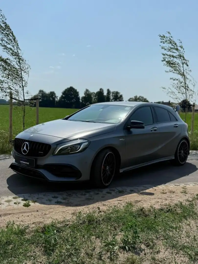 Mercedes-Benz A 45 AMG 4MATIC Gris - 2