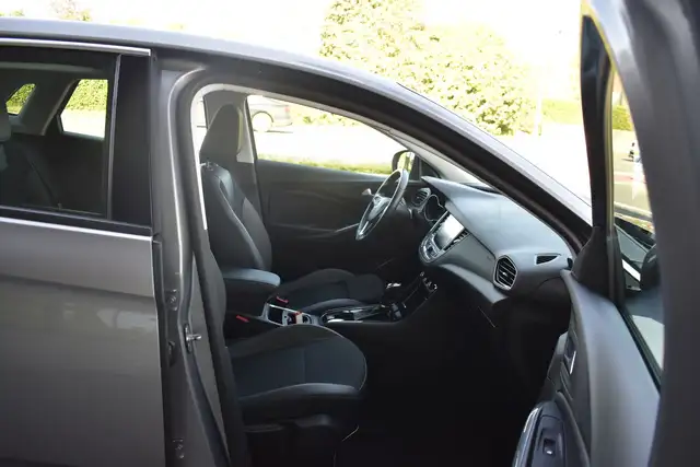 Opel Grandland X view 14