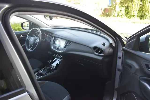 Opel Grandland X view 13