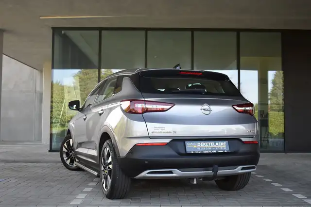 Opel Grandland X view 3