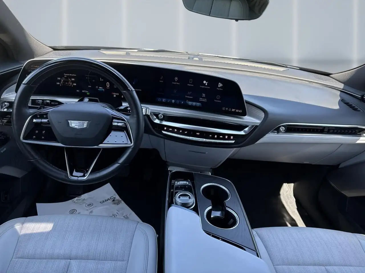 Cadillac Lyriq снимка Cadillac Lyriq