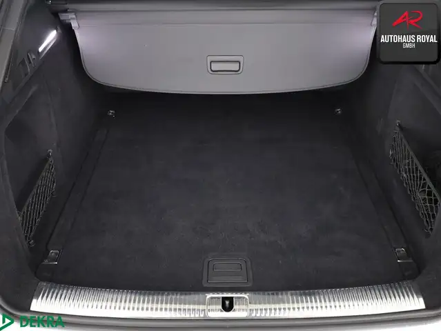 Audi A4 view 13