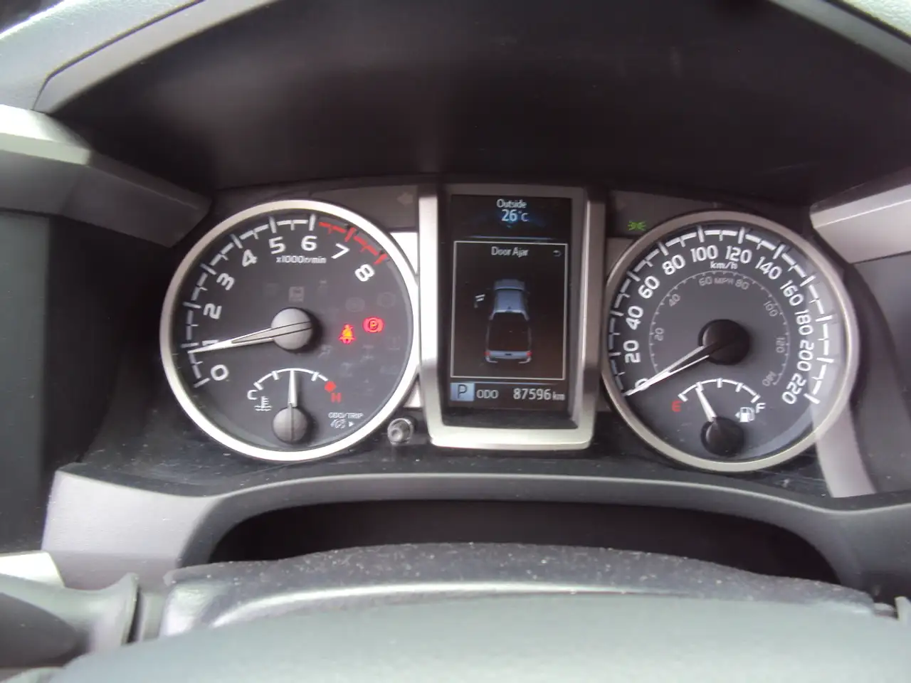 Toyota Tacoma снимка Toyota Tacoma