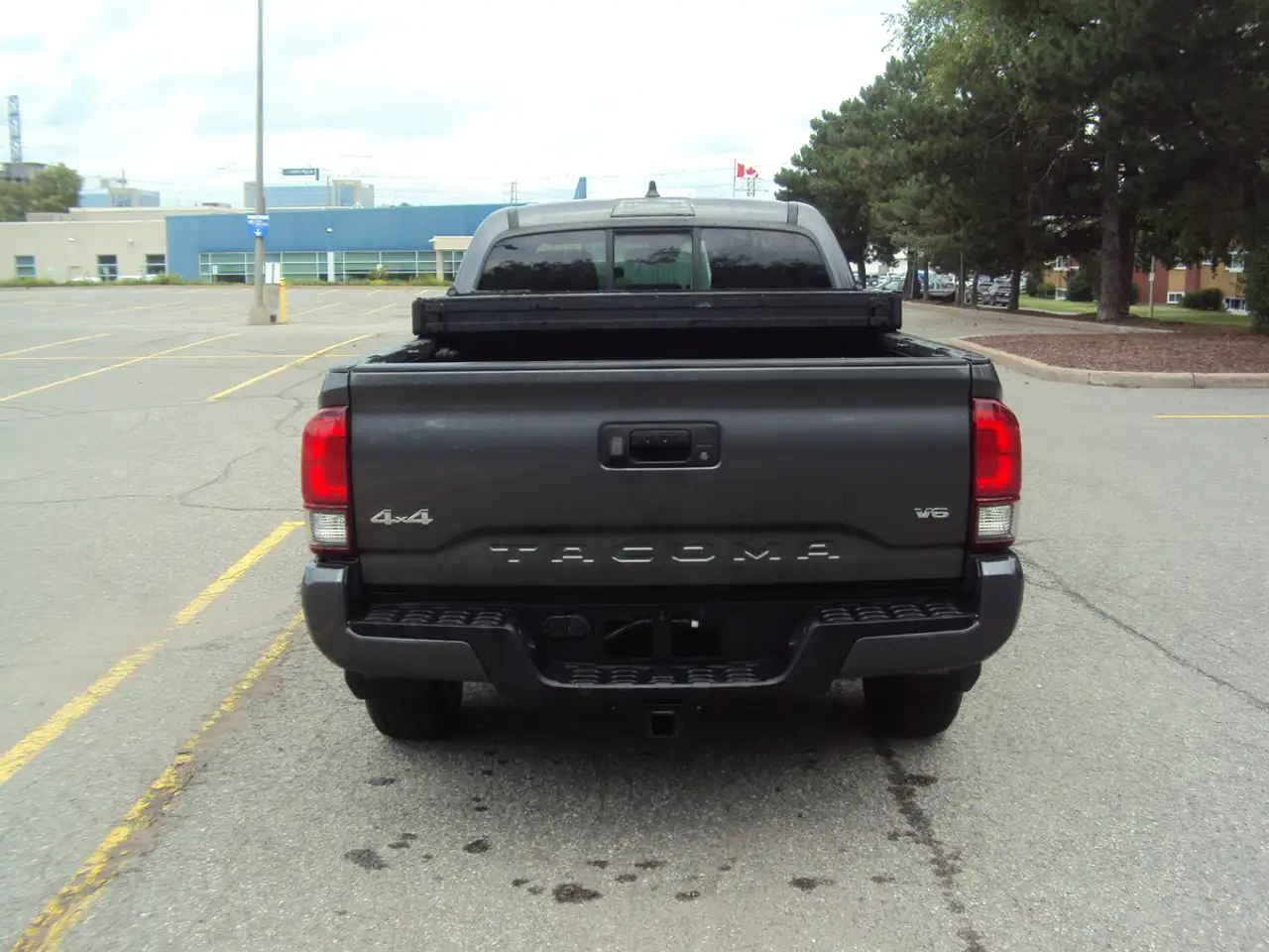 Toyota Tacoma снимка Toyota Tacoma