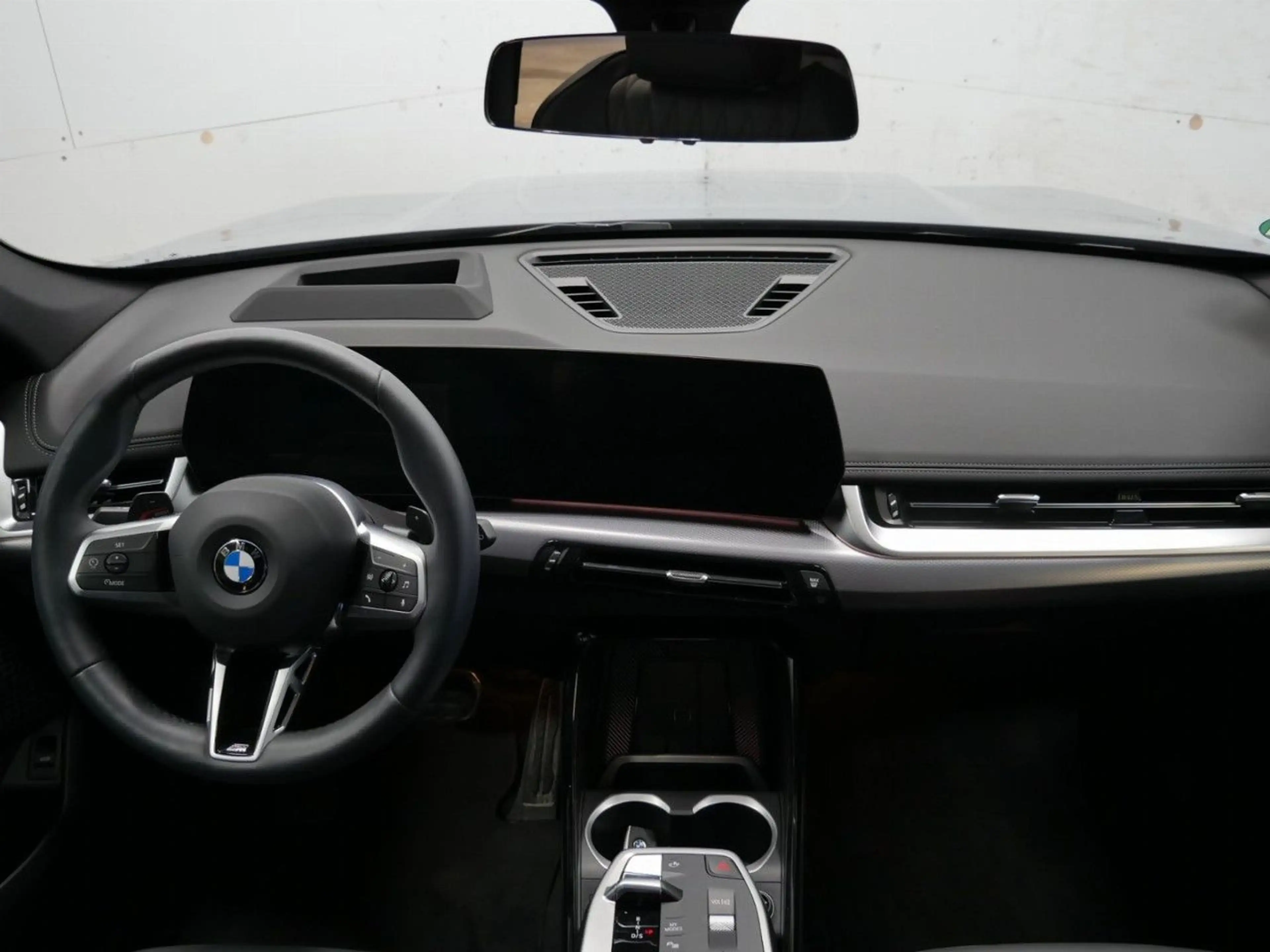 BMW X1 xDr.20d M Sport Leder HUD AktivS+Mass.ACC AHK — photo 9