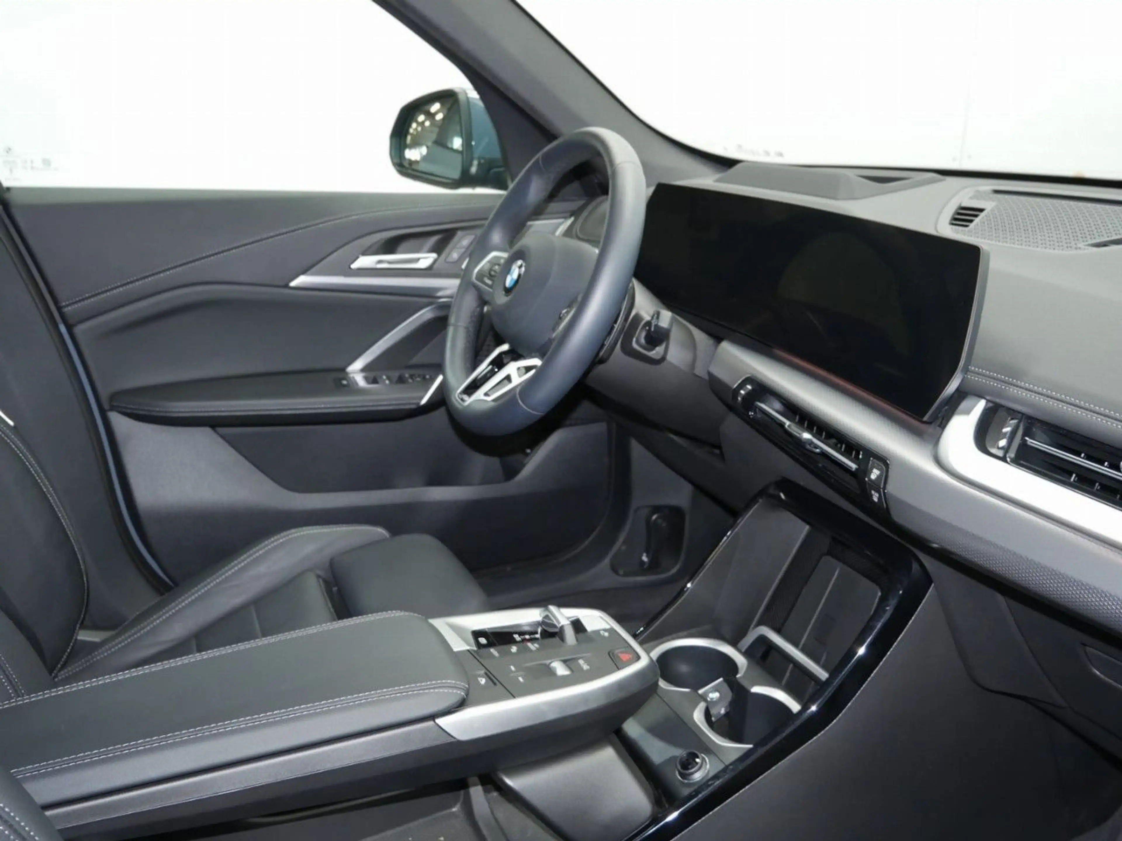 BMW X1 xDr.20d M Sport Leder HUD AktivS+Mass.ACC AHK — photo 8