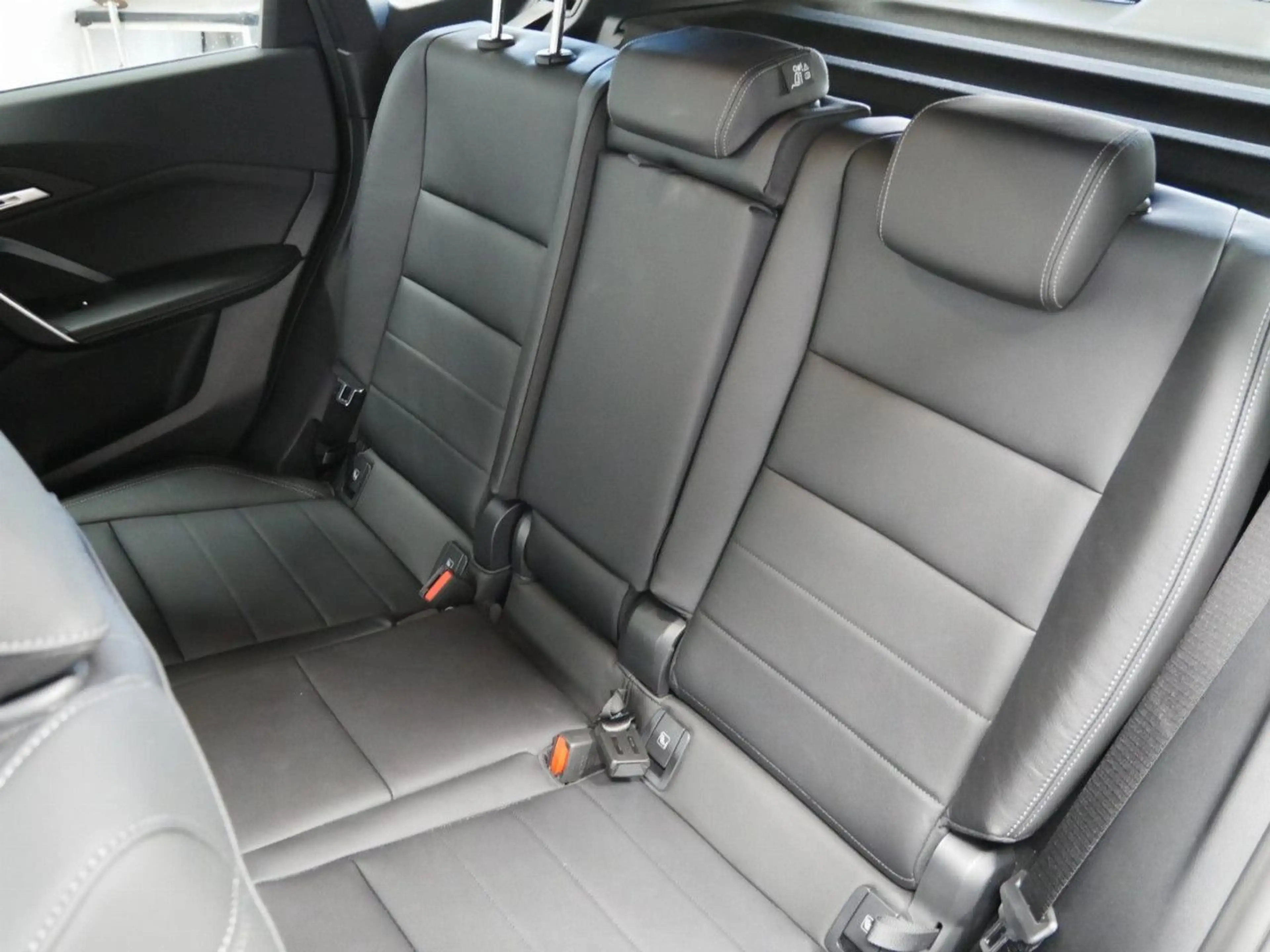 BMW X1 xDr.20d M Sport Leder HUD AktivS+Mass.ACC AHK — photo 12